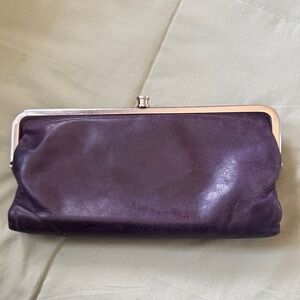 HOBO INTERNATIONAL LAUREN CLUTCH WALLET - Distressed leather MSRP $148